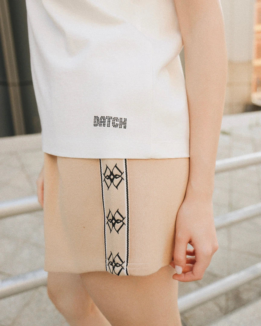 Bermuda Donna Datch