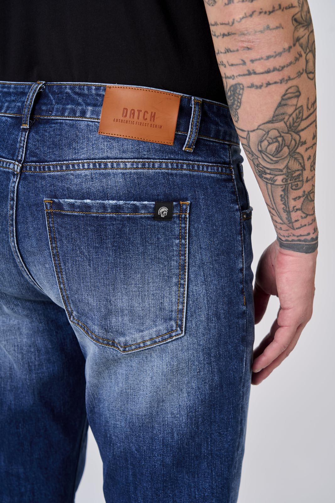 Jeans regular fit lavaggio medio