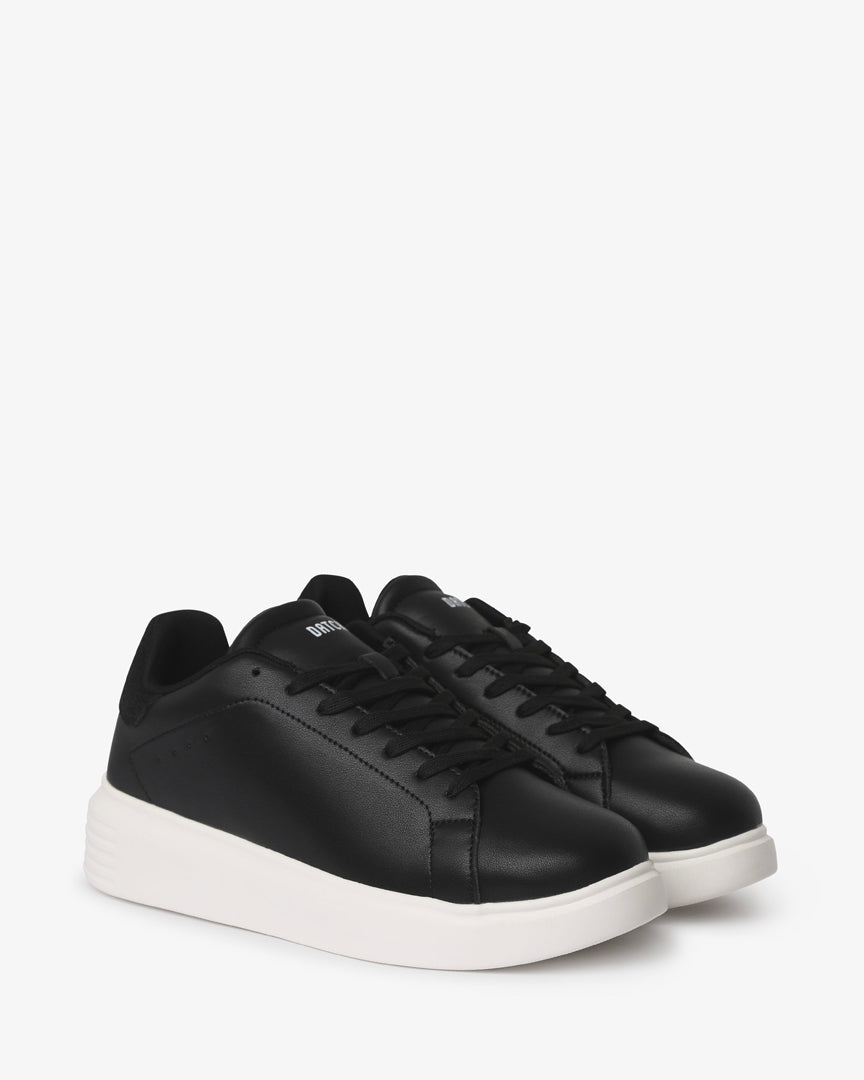 Sneakers "DA062 | 4"