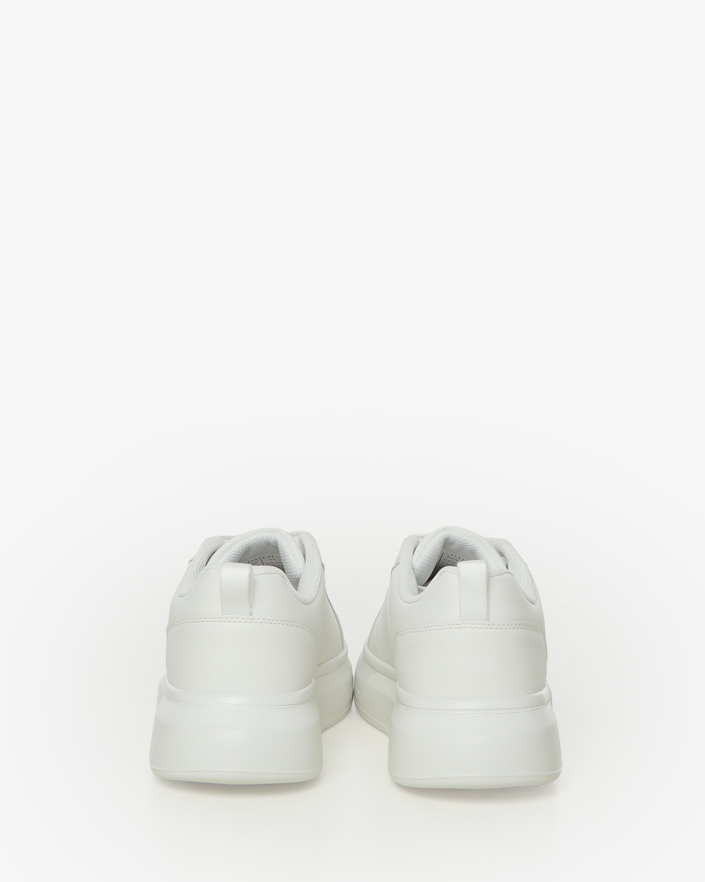 Sneakers Must Have
