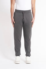 Pantalone con logo sulla gamba