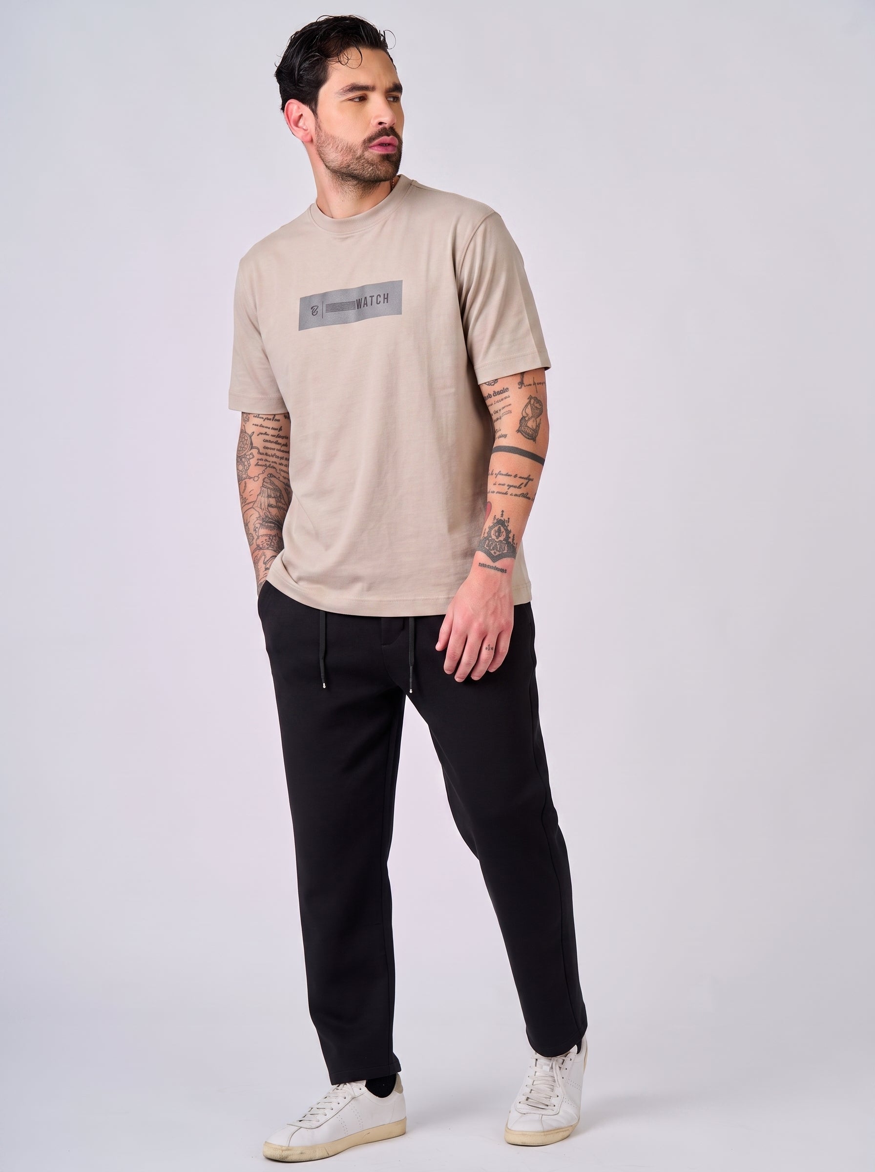 T-shirt con stampa logata