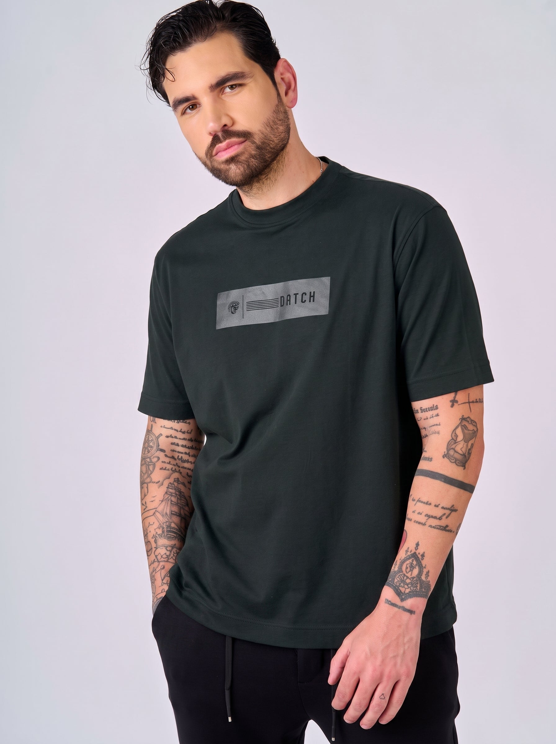 T-shirt con stampa logata