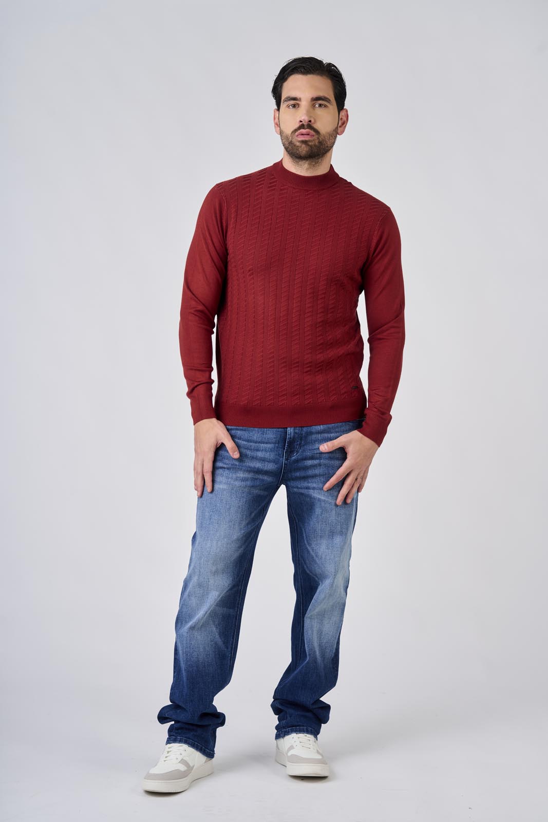 Maglia a mezzo collo con motivo jacquard