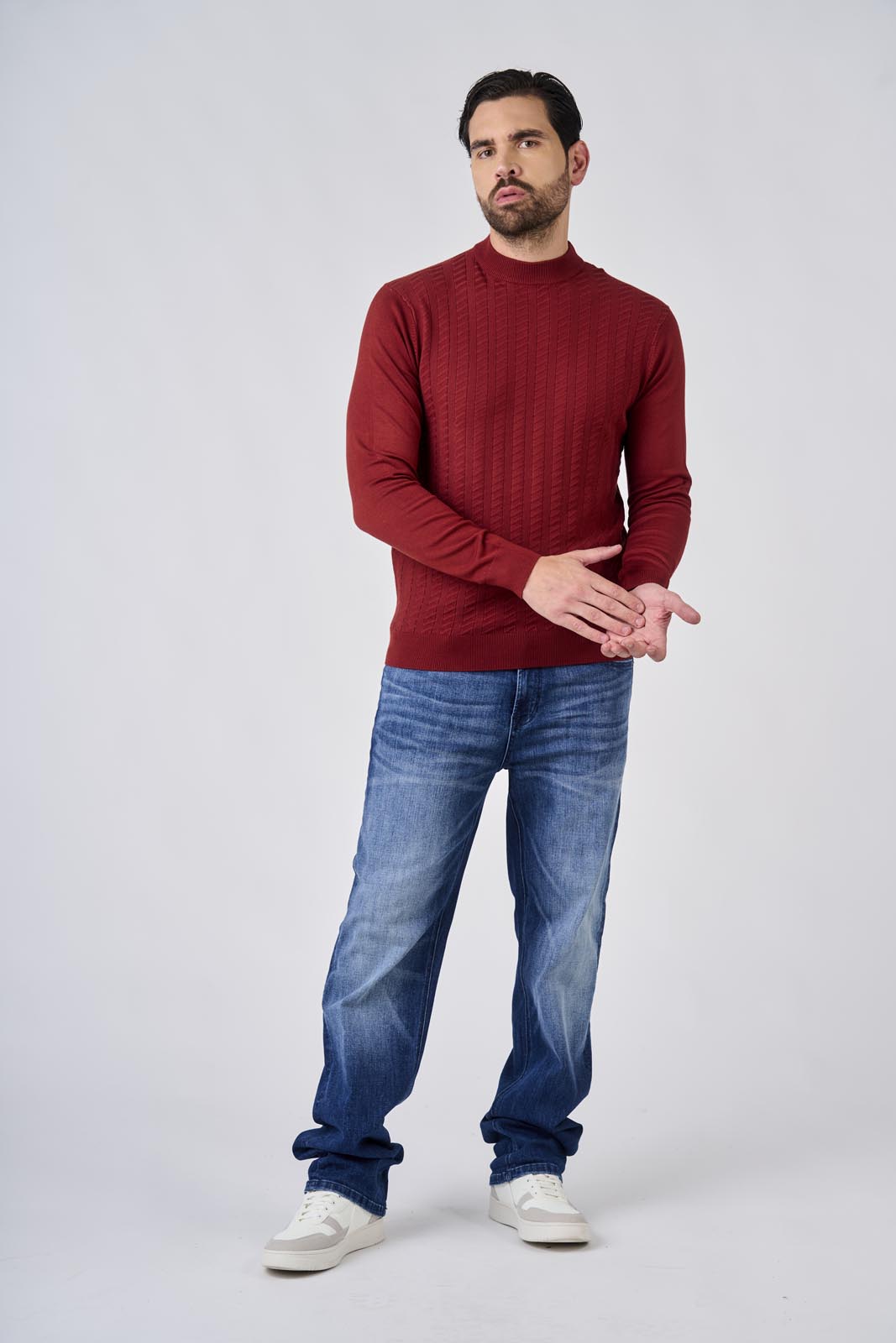 Maglia a mezzo collo con motivo jacquard