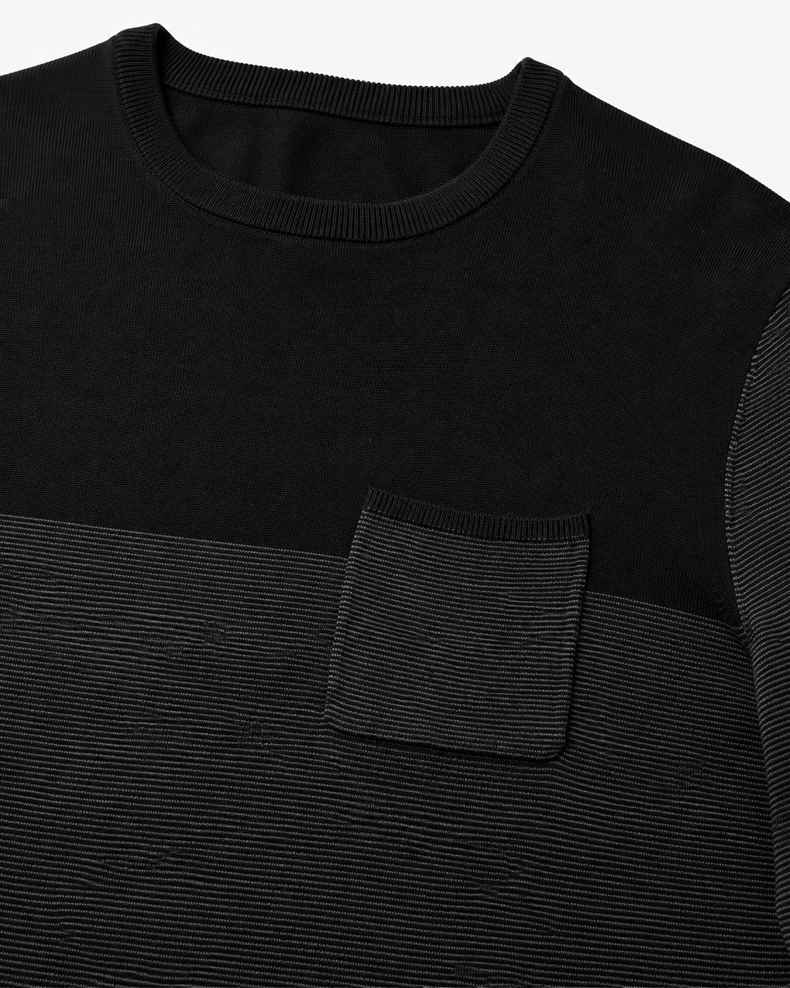 Maglia girocollo bicolore con taschino