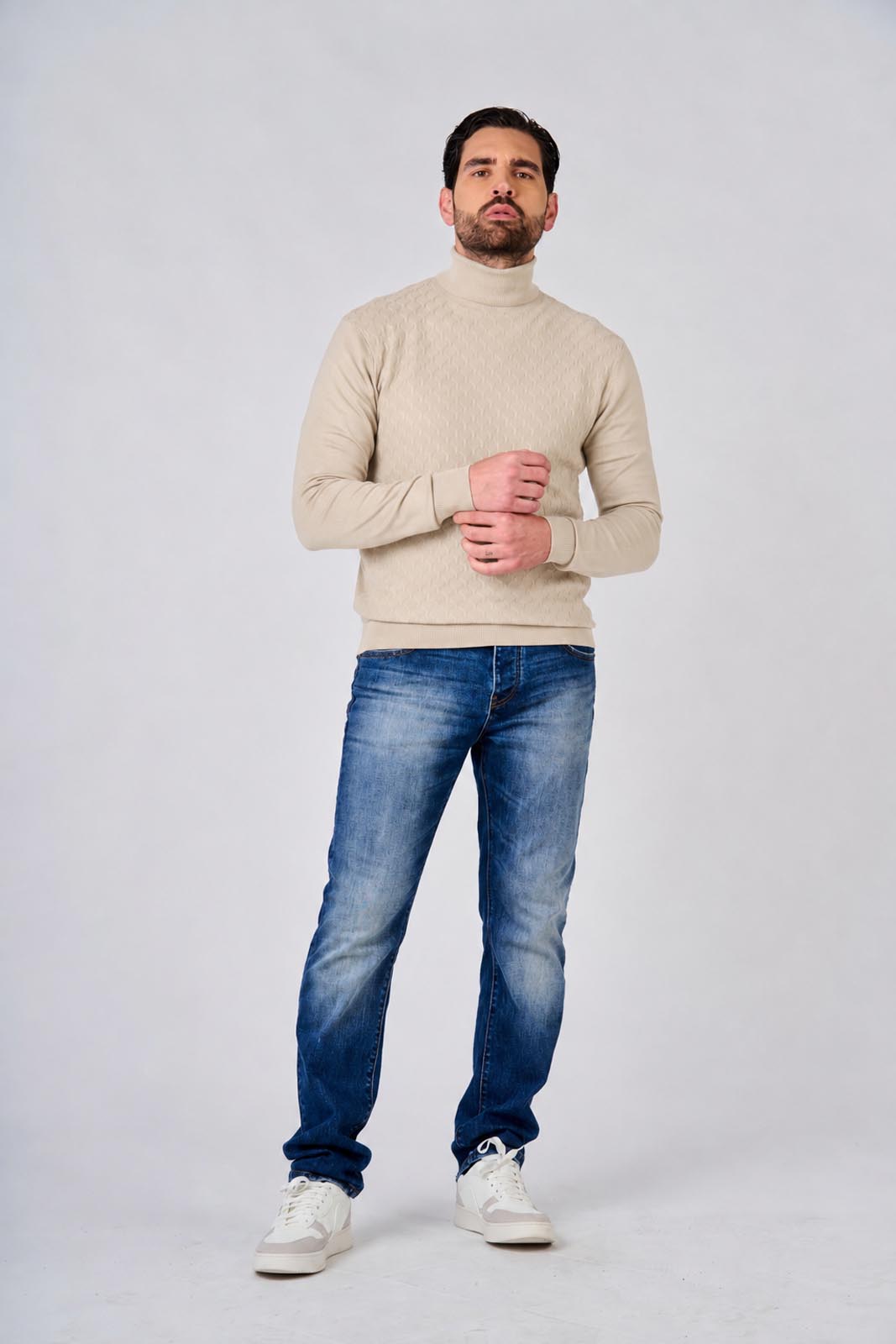 Maglia dolcevita con motivo jacquard