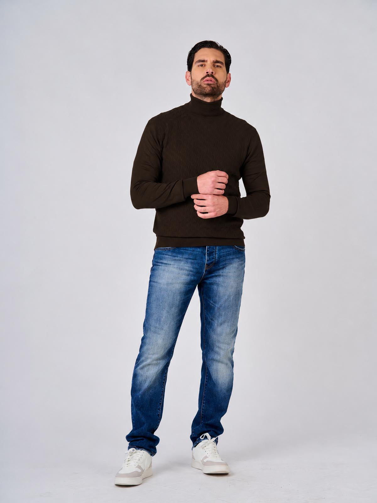Maglia dolcevita con motivo jacquard