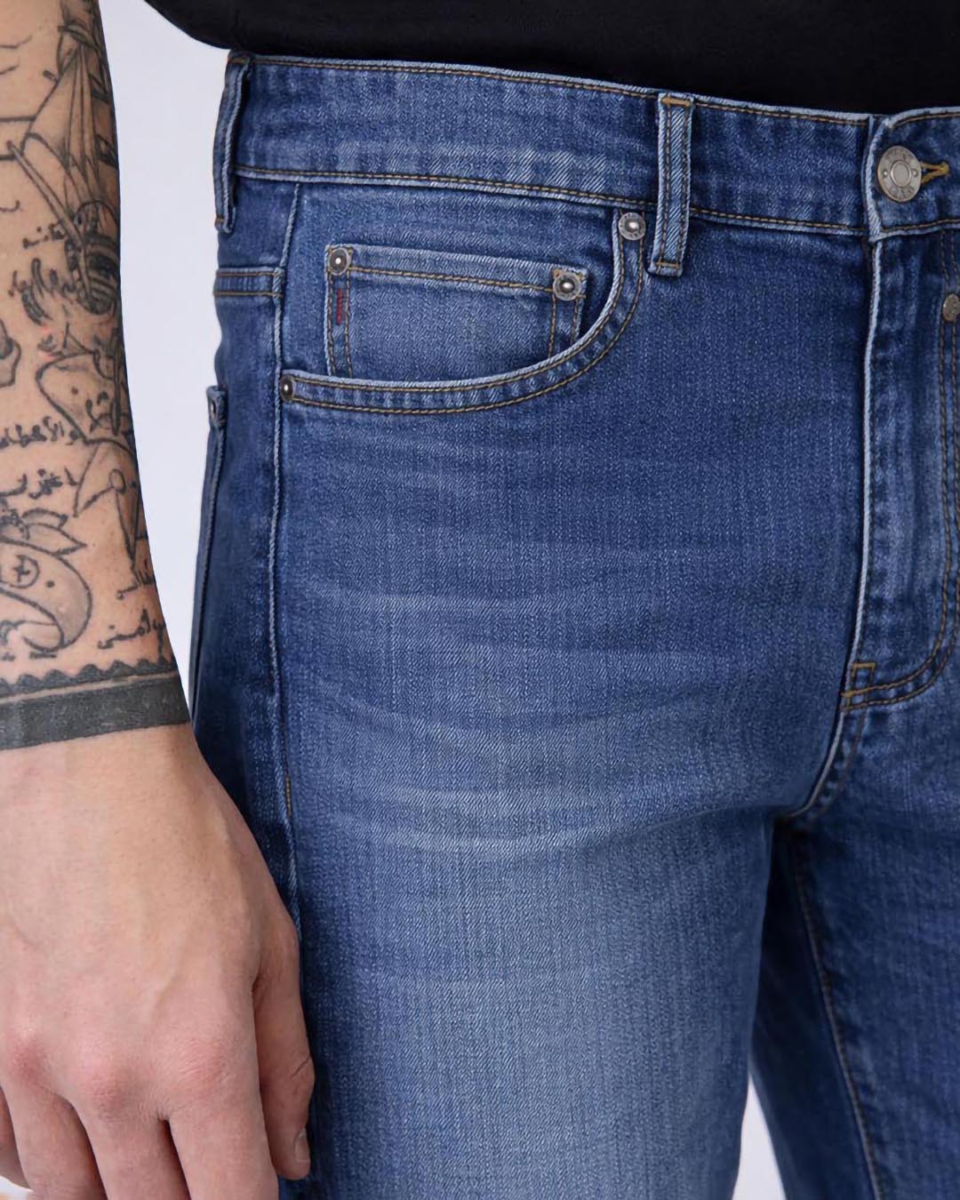 Jeans regular fit lavaggio chiaro