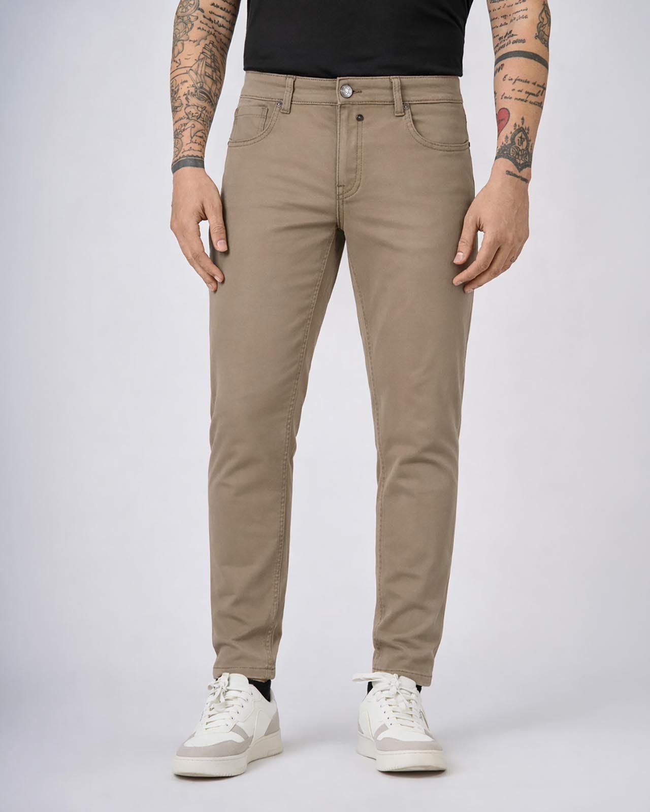 Pantaloni slim fit tinto in capo