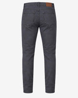 Pantaloni slim fit tinto in capo