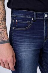 Jeans slim fit lavaggio scuro