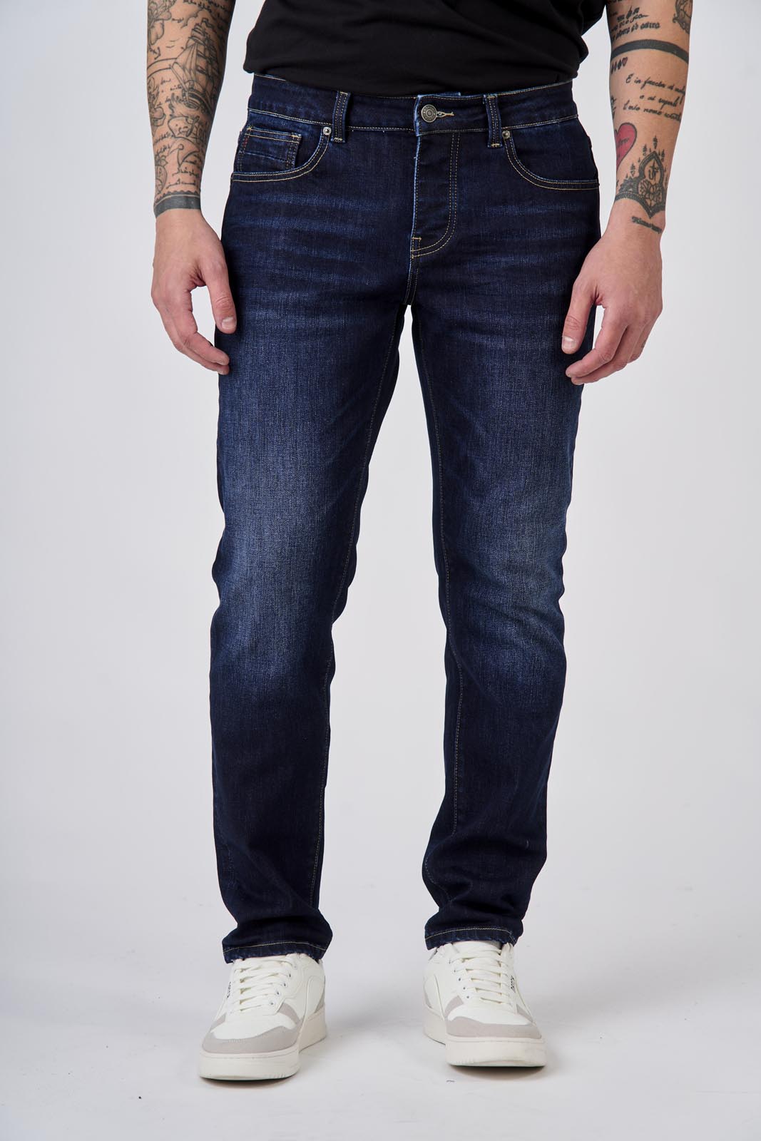Jeans slim fit lavaggio scuro