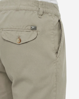 Pantaloni in lino