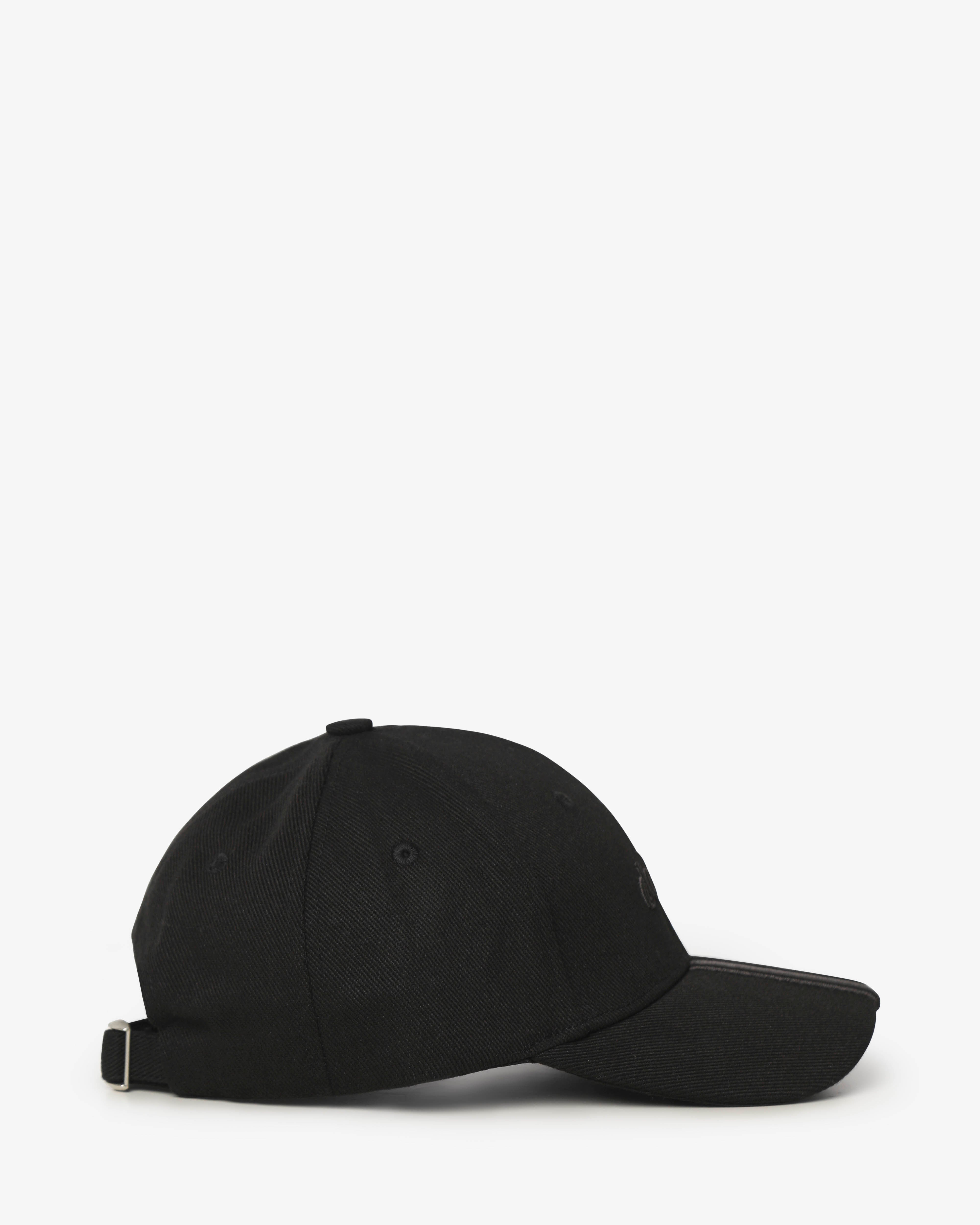 Cappellino con visiera e logo tono su tono