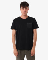 T-Shirt con Taglio e Taschino Laterale