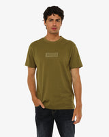 T-shirt con logo patch