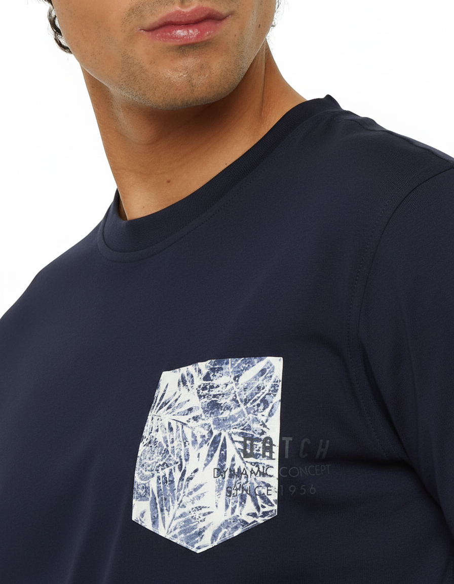 T-shirt con taschino floral