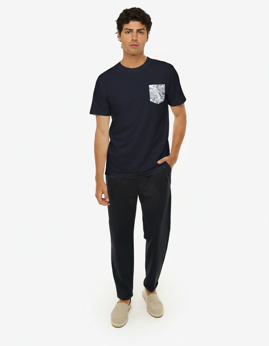 T-shirt con taschino floral