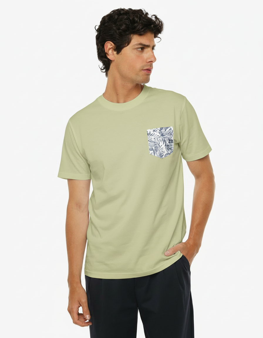 T-shirt con taschino floral