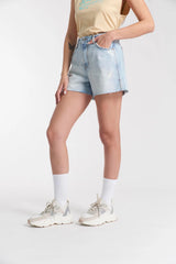 Short denim