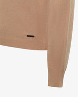 Maglia girocollo con collo a costine