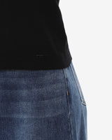 Maglia girocollo con collo a costine