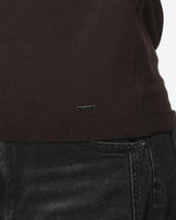 Maglia girocollo con collo a costine