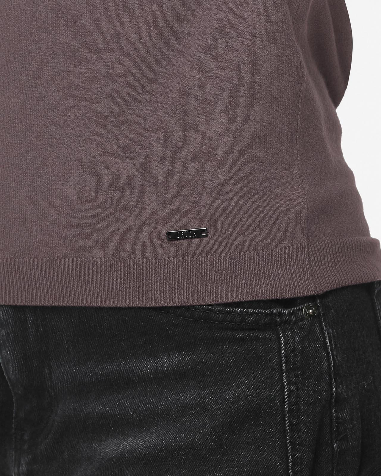 Maglia girocollo con collo a costine
