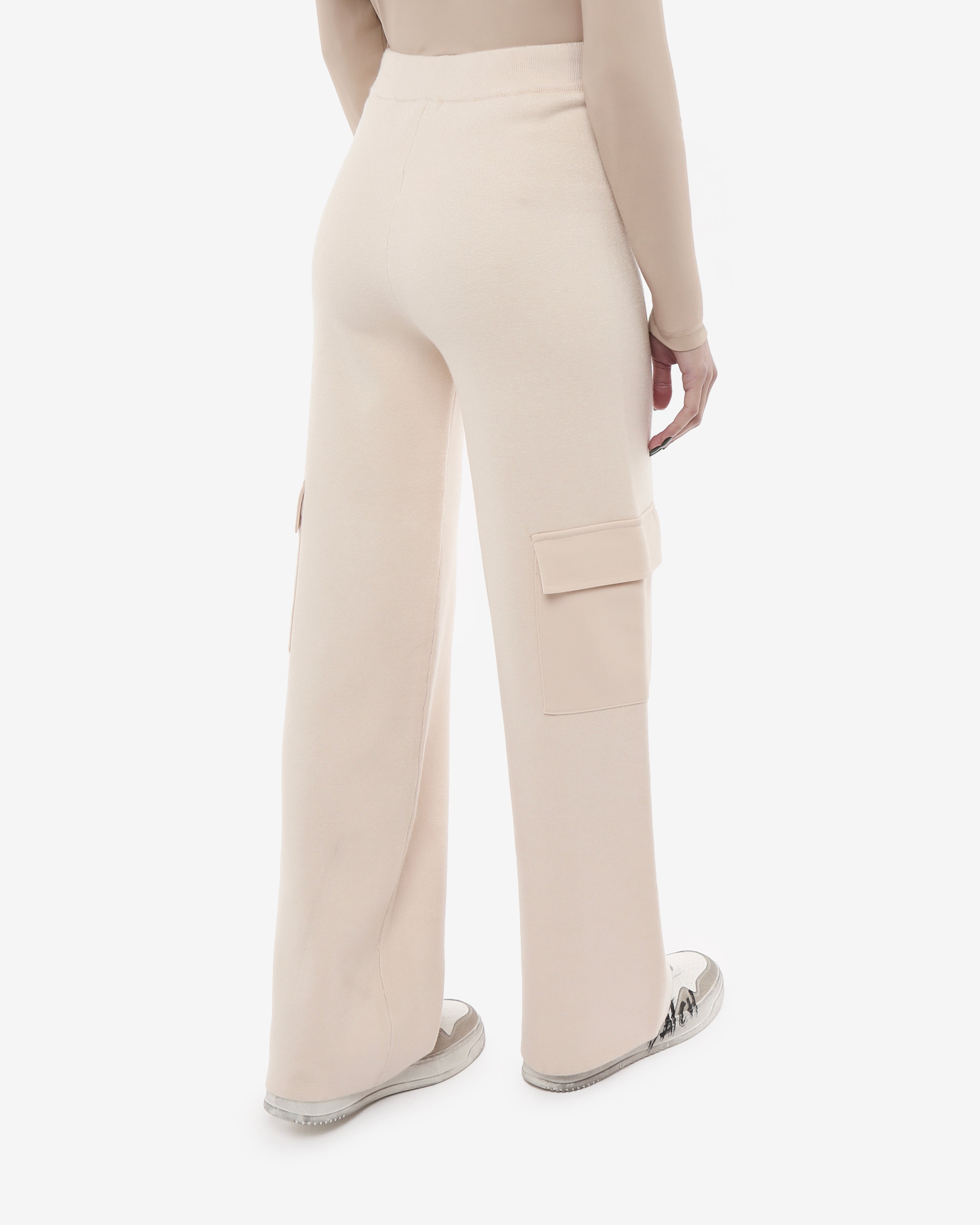 Pantaloni in maglia con tasconi