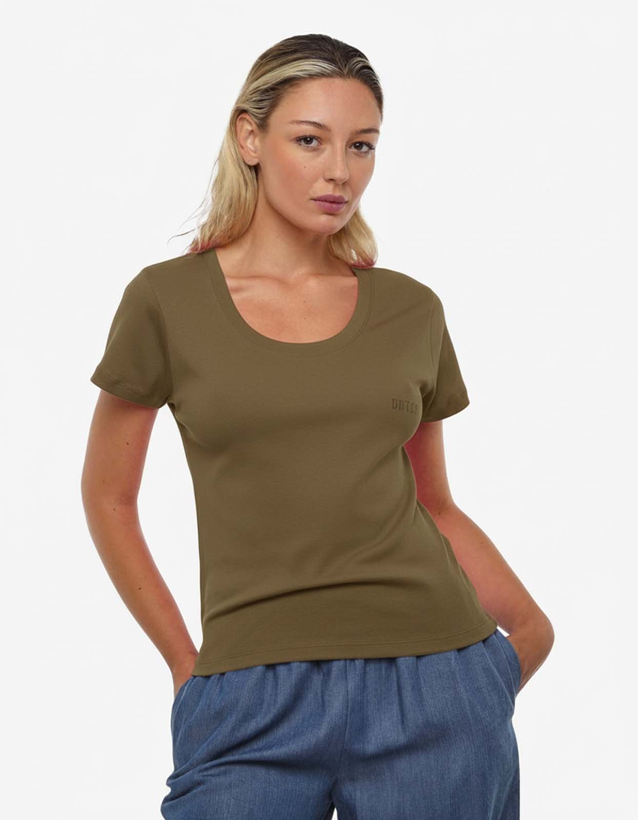 T-shirt taglio slim in cotone stretch