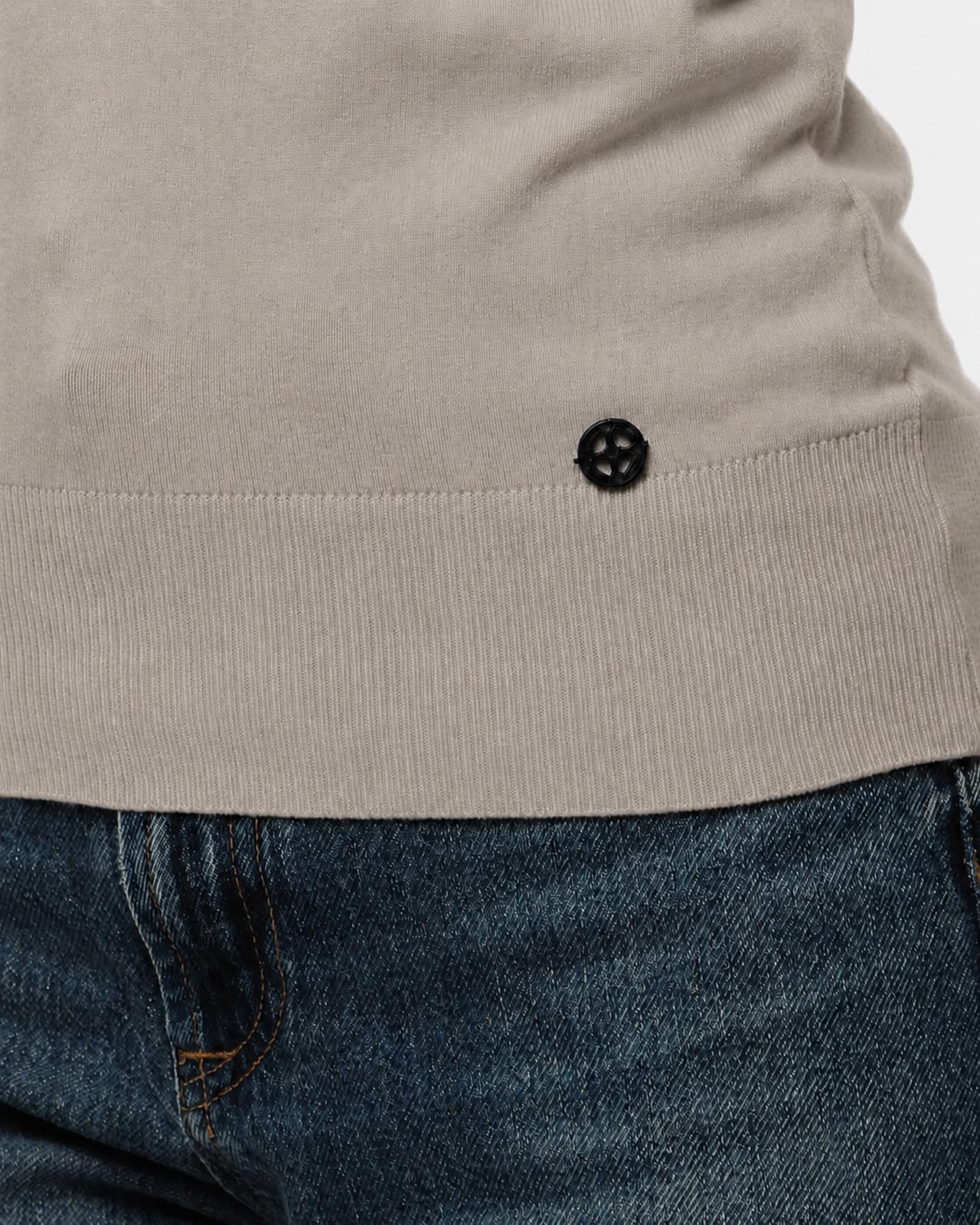 Maglia con collo polo e applicazione logo
