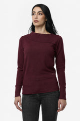 Maglia con scollo asimmetrico e strass
