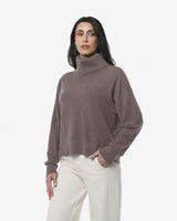 Maglia a collo alto a maniche lunghe con strass