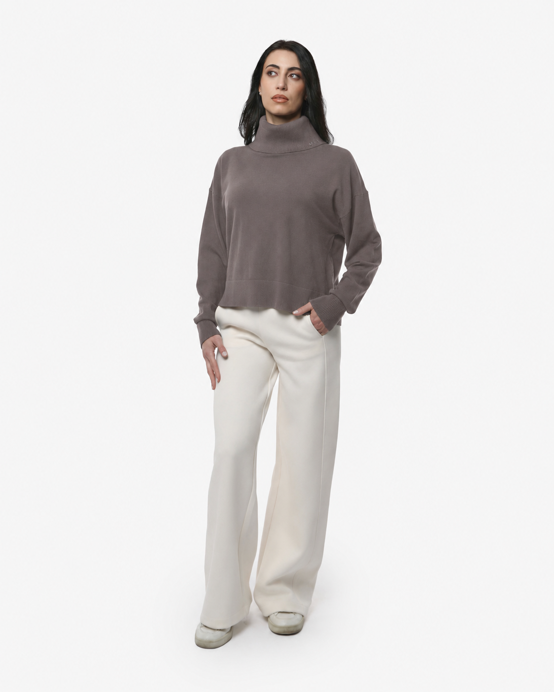 Maglia a collo alto a maniche lunghe con strass