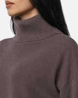 Maglia a collo alto a maniche lunghe con strass
