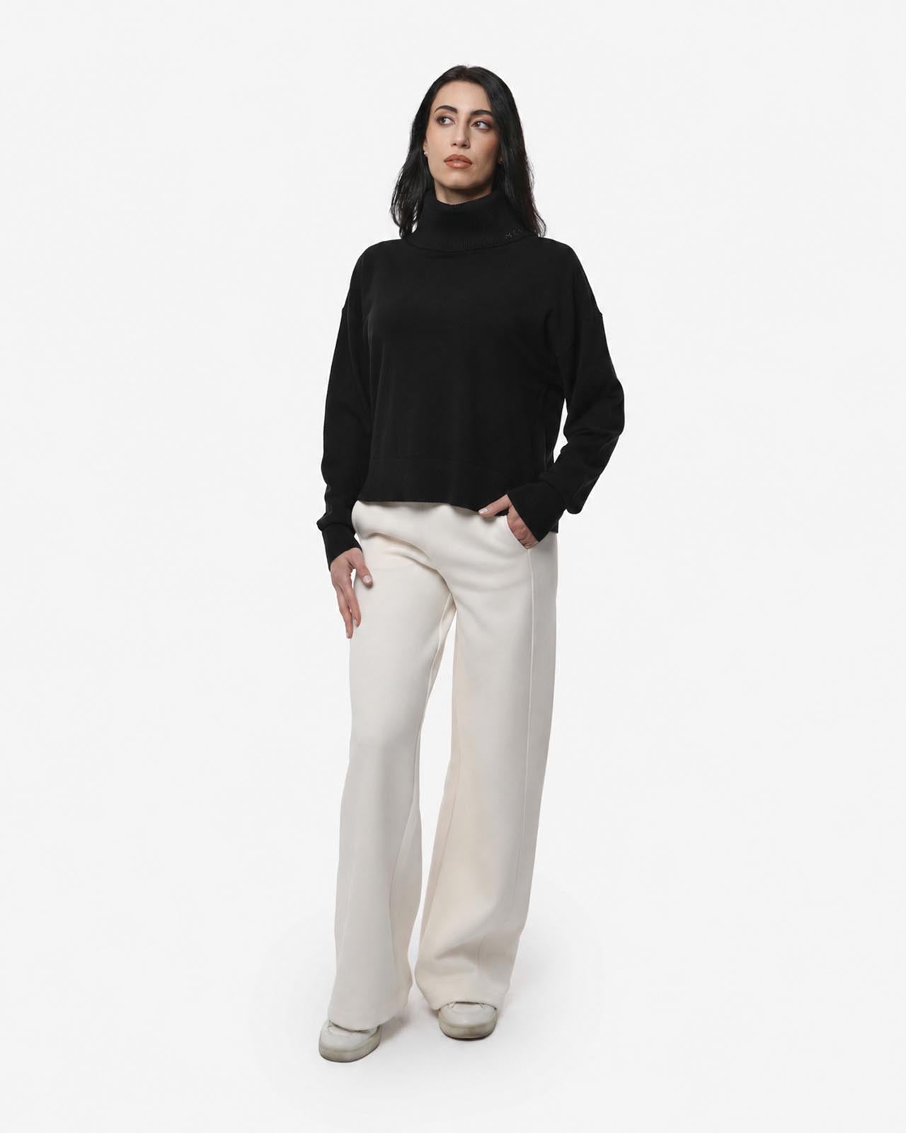 Maglia a collo alto a maniche lunghe con strass