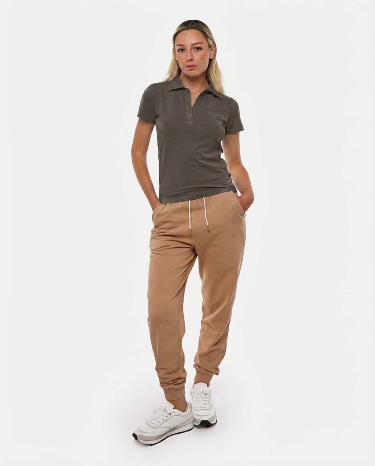 T-shirt mezze maniche con colletto polo
