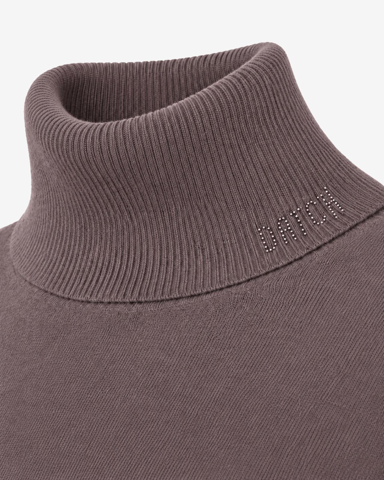 Maglia a collo alto a maniche lunghe con strass