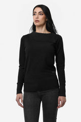 Maglia con scollo asimmetrico e strass