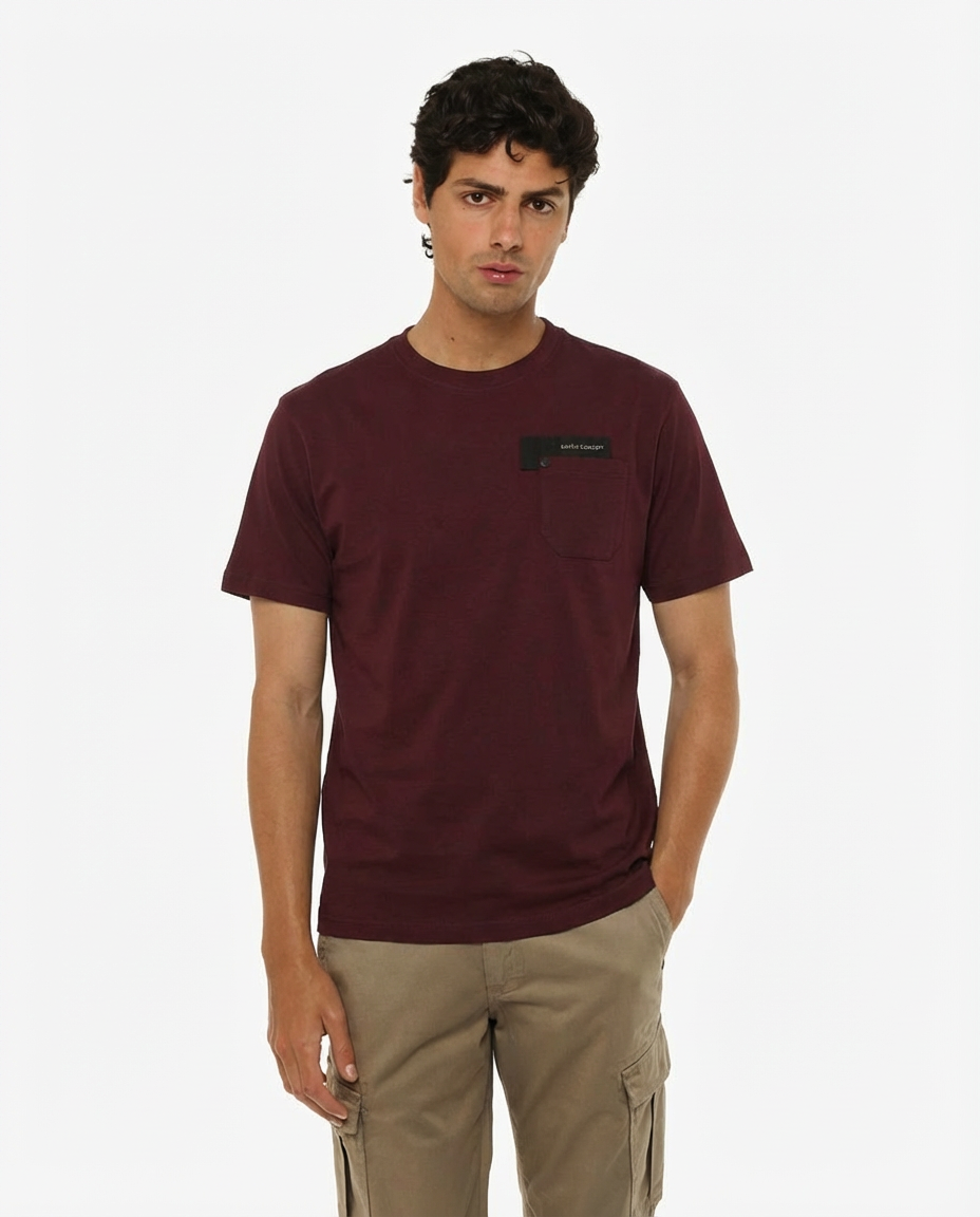 T-shirt con taschino
